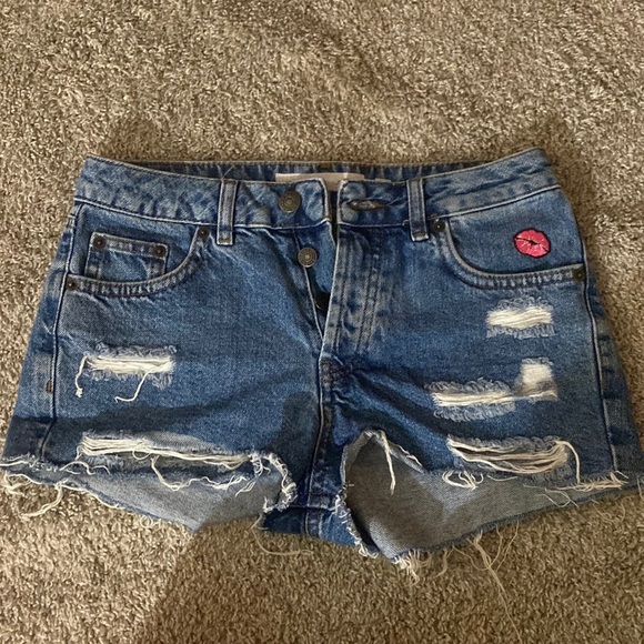 Pants - Super cute jean shorts